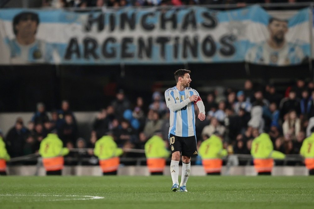 Messi bất ngờ trở lại Inter Miami, bỏ lỡ trận gặp Ecuador